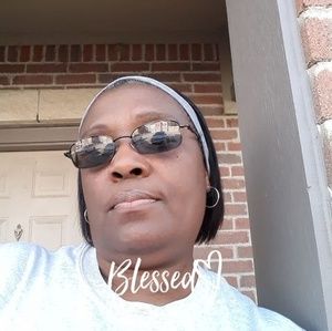 Meet your Posher, Diane